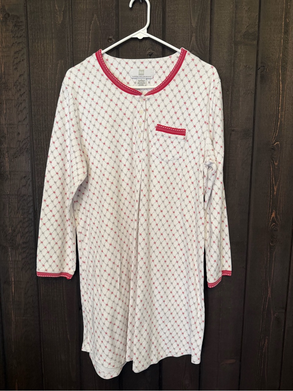 Karen Neuburger Nightgown Sz L Red White Gray Snowflakes Holiday Christmas EUC